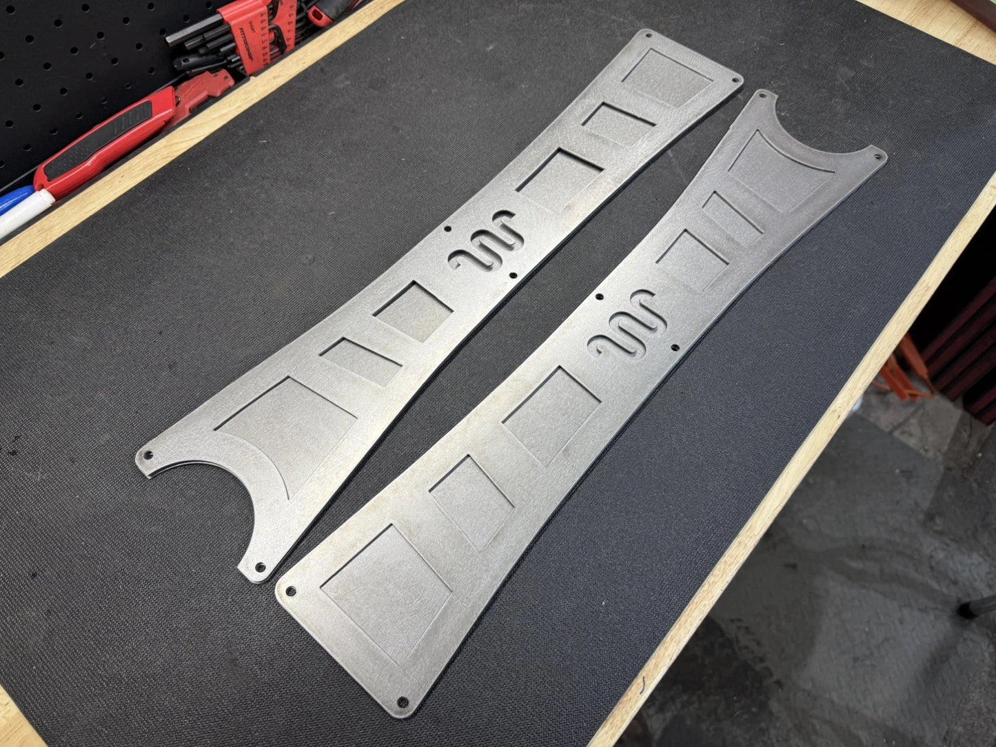 05-22 F350-f250 King Ranch Radius Arm Over Lay ( two layer skeleton style )