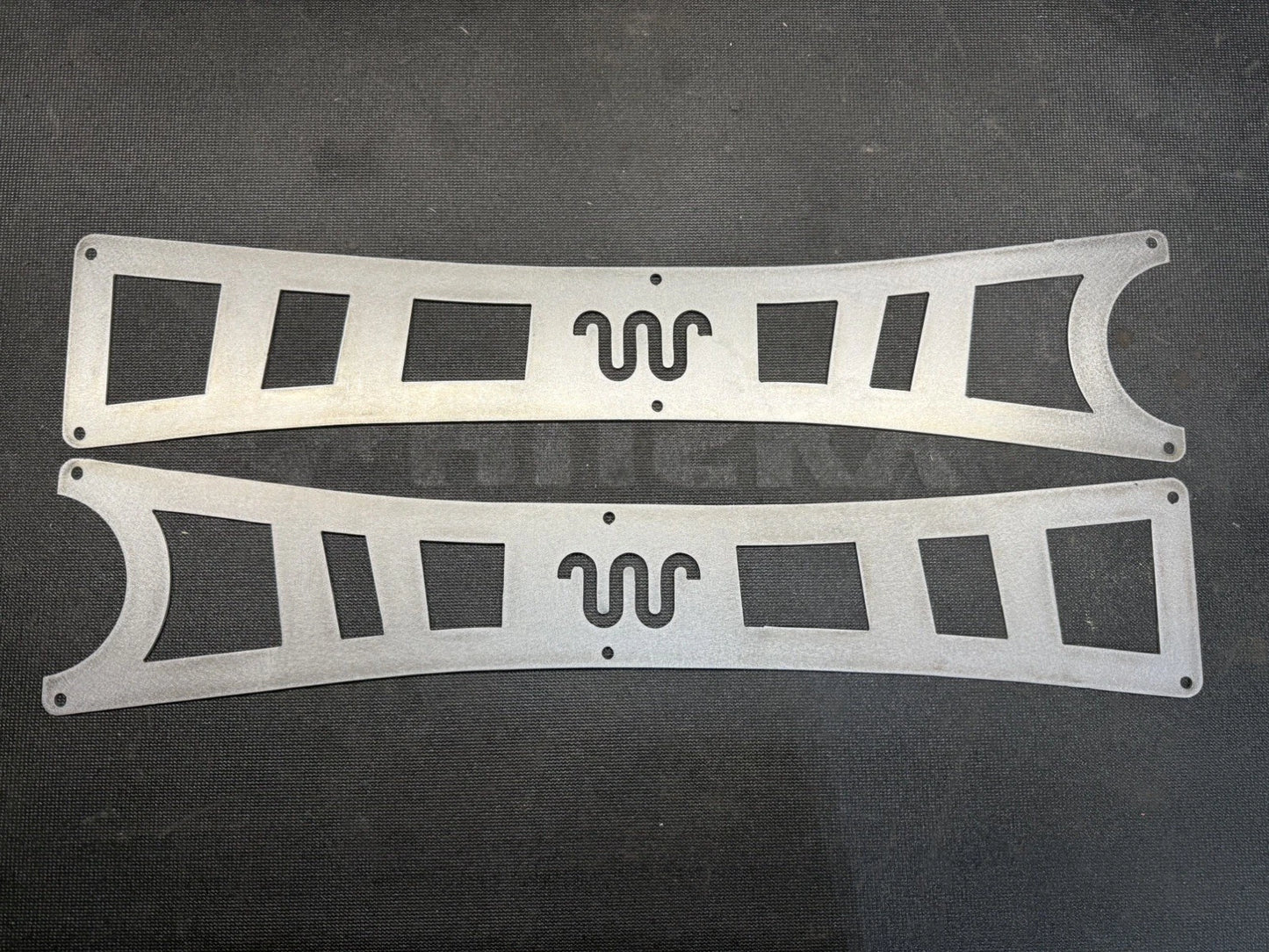 05-22 F350-f250 King Ranch Radius Arm Overlay ( skeleton style single layer )